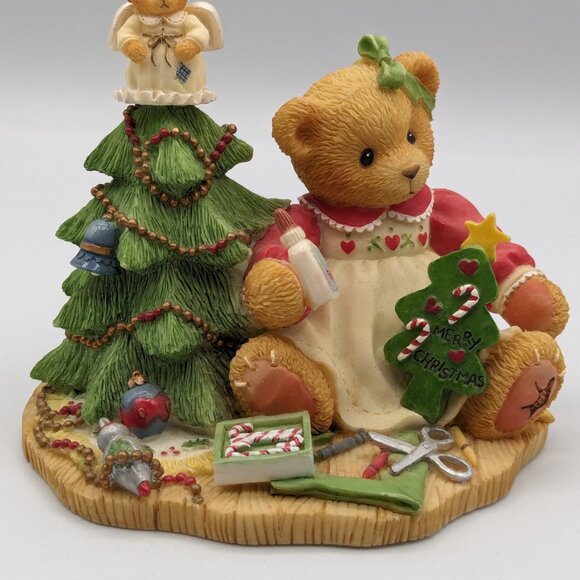 Cherished Teddies Lynn (310735) Girl with Christmas Tree/Bear Figurine 1998 - Picture 3 of 11
